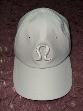 Lululemon beige Logo Baseball Cap